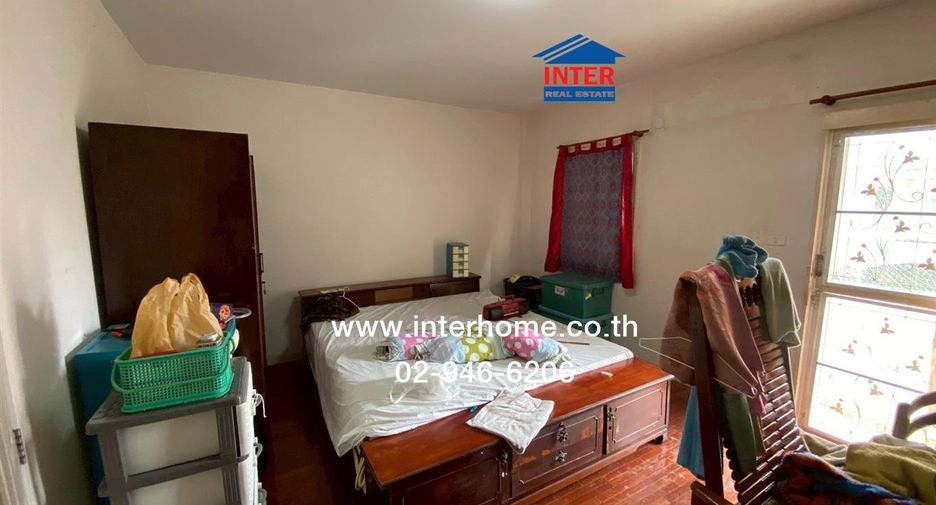 For sale 4 ベッドルーム townhouse in Thung Khru, Bangkok