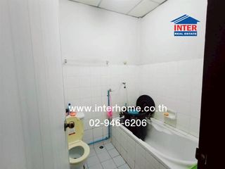 For sale 3 bedrooms townhouse in Mueang Samut Sakhon, Samut Sakhon