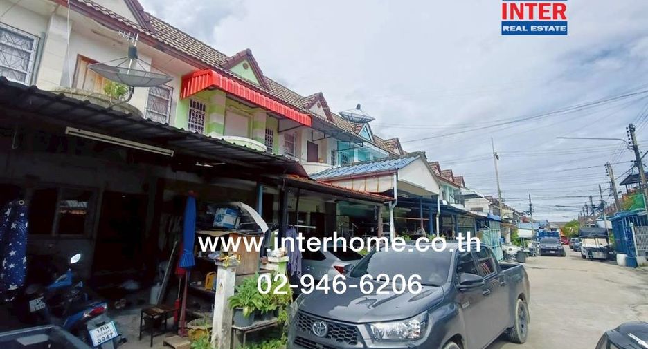 For sale 3 bedrooms townhouse in Mueang Samut Sakhon, Samut Sakhon