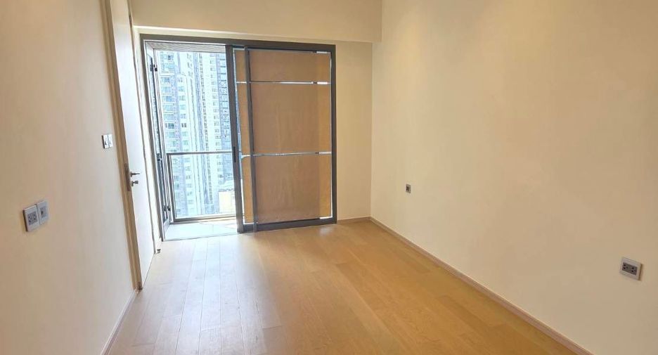 For sale 1 bed condo in Khlong Toei, Bangkok