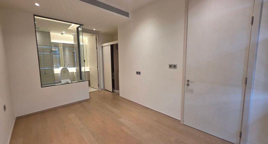 For sale 1 bed condo in Khlong Toei, Bangkok