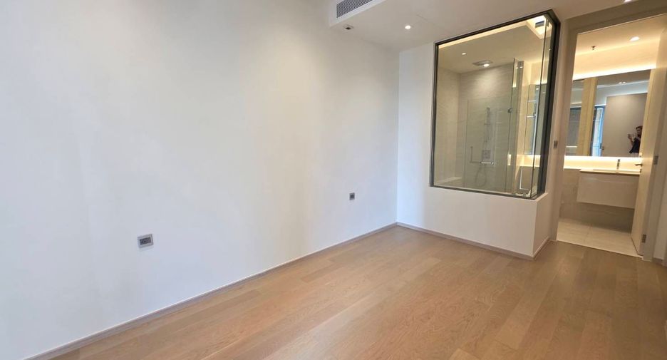 For sale 1 bed condo in Khlong Toei, Bangkok