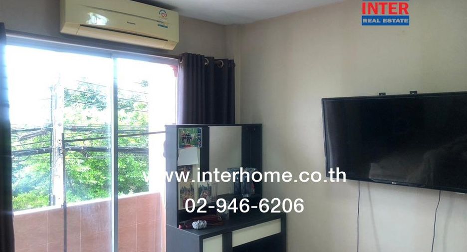 Casa adosada en venta de 4 habitaciones en Suan Luang, Bangkok