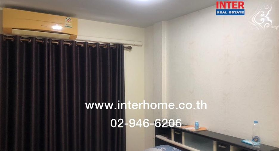 Casa adosada en venta de 4 habitaciones en Suan Luang, Bangkok