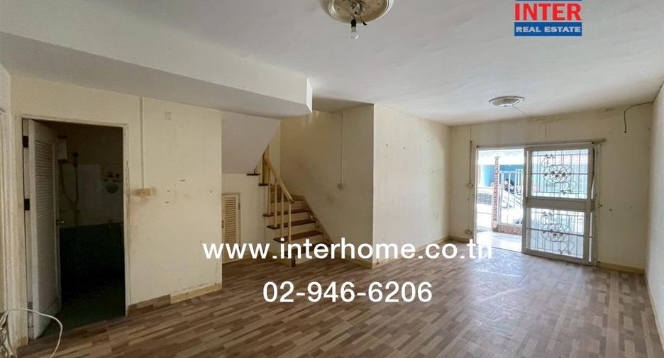 À vendre 3 chambres maison de ville à Phra Samut Chedi, Samut Prakan
