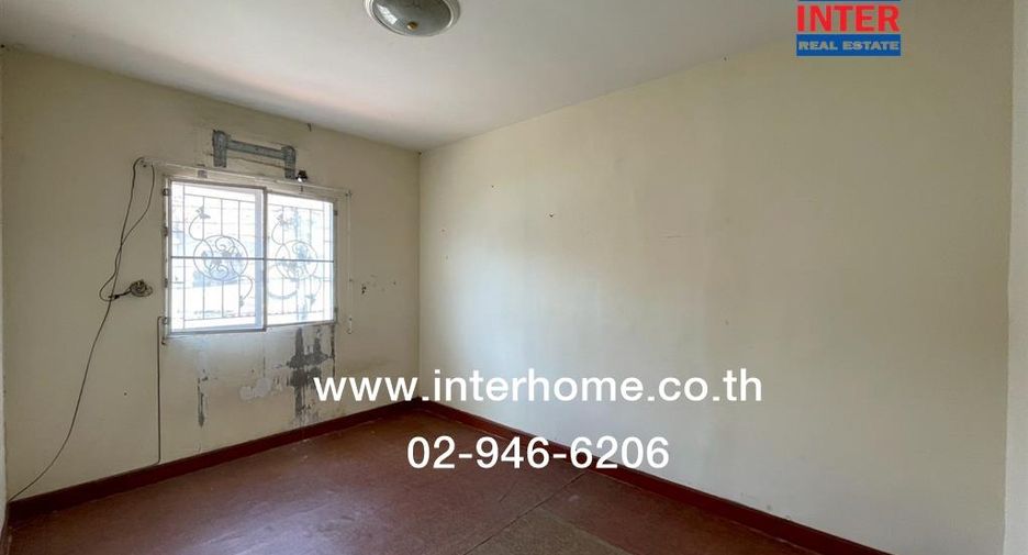 À vendre 3 chambres maison de ville à Phra Samut Chedi, Samut Prakan