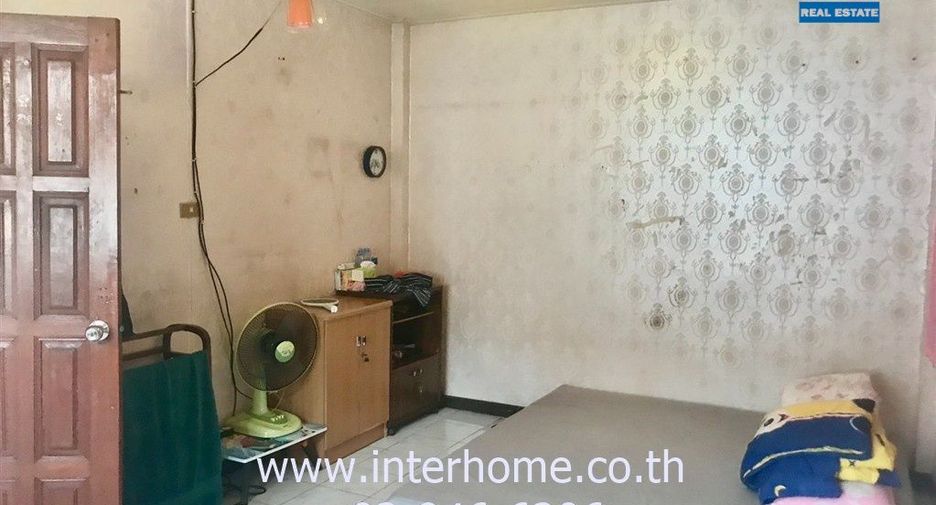 For sale 3 bedrooms house in Wang Thonglang, Bangkok