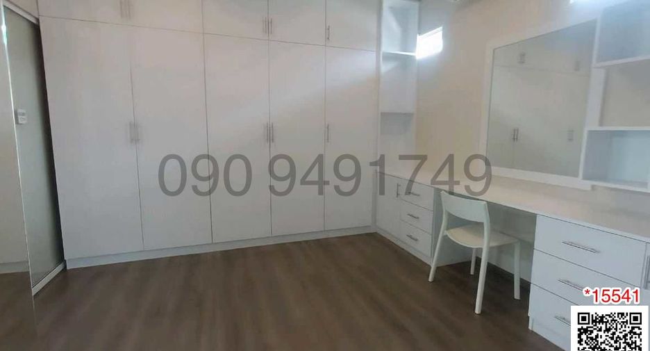 Casa en venta de 4 habitaciones en Bang Phli, Samut Prakan