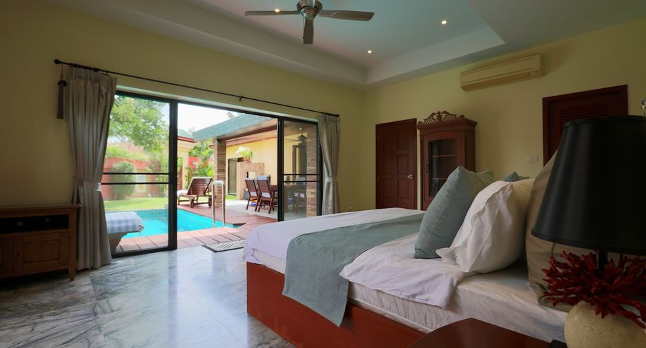 Casa en alquiler y en venta de 3 habitaciones en Bang Lamung, Chonburi