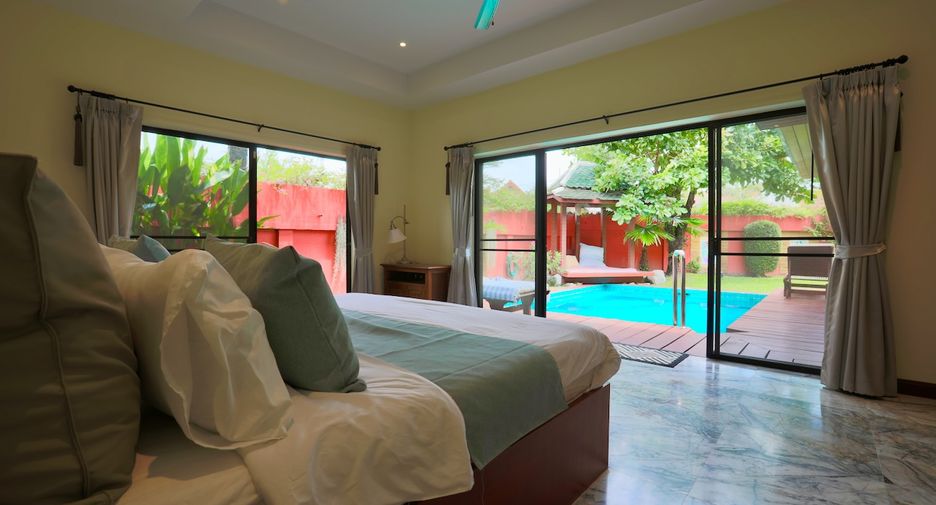 Casa en alquiler y en venta de 3 habitaciones en Bang Lamung, Chonburi