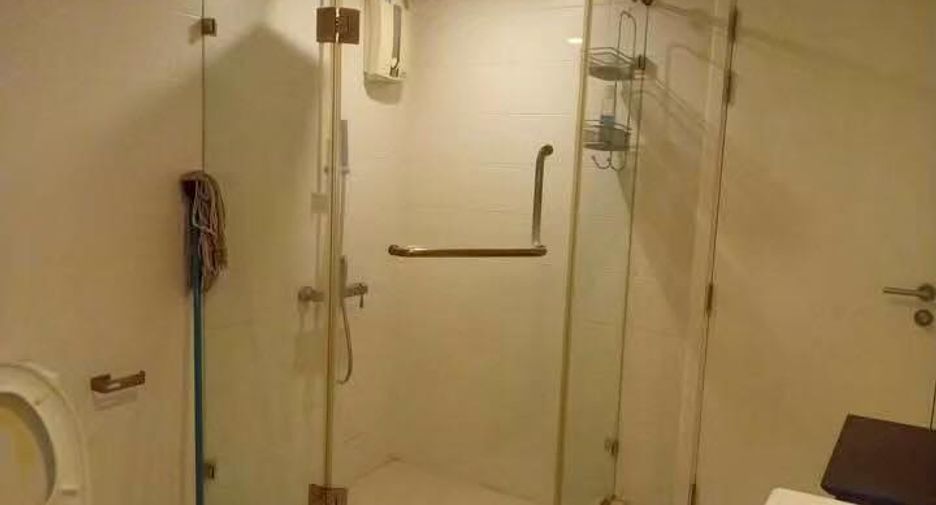 For sale 2 bedrooms condo in Bang Rak, Bangkok