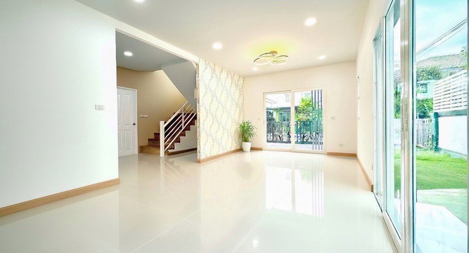 Haus zum Kauf mit 3 Zimmer in Nong Khaem, Bangkok