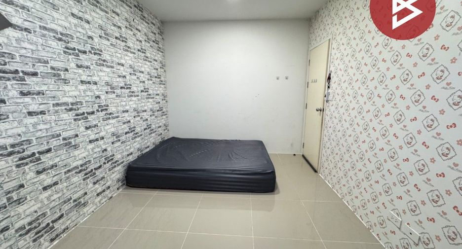 Casa adosada en venta de estudio en Mueang Pathum Thani, Pathum Thani