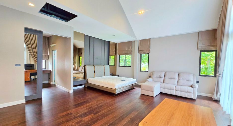 For sale 4 bedrooms house in Phasi Charoen, Bangkok