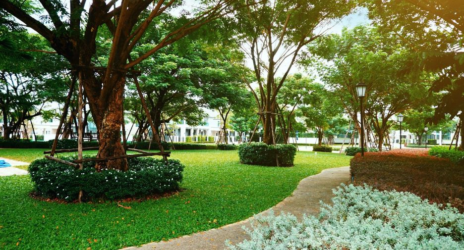 For sale 4 bedrooms house in Phasi Charoen, Bangkok