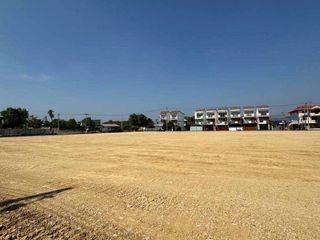 出售 土地 在 Bang Khae, 曼谷