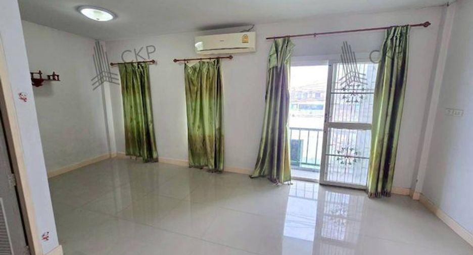 For rent and for sale 4 bedrooms townhouse in Bang Phli, Samut Prakan