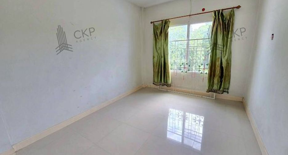 For rent and for sale 4 bedrooms townhouse in Bang Phli, Samut Prakan
