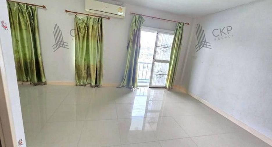 For rent and for sale 4 bedrooms townhouse in Bang Phli, Samut Prakan