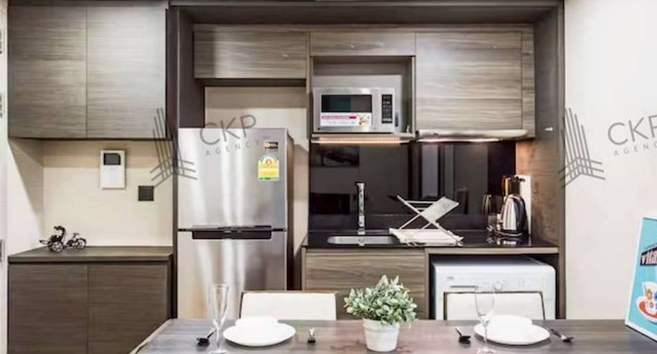 For rent and for sale 1 bed condo in Pathum Wan, Bangkok