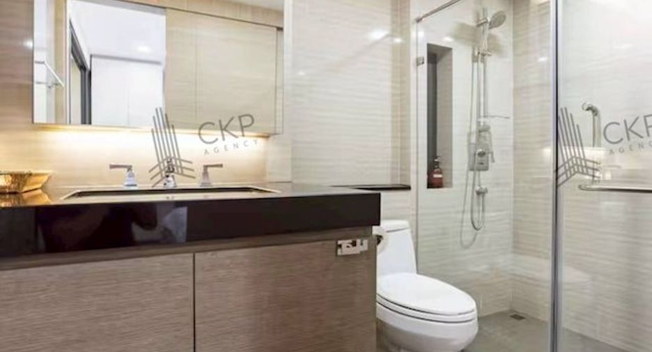 For rent and for sale 1 bed condo in Pathum Wan, Bangkok