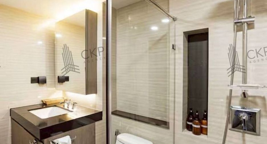 For rent and for sale 1 bed condo in Pathum Wan, Bangkok
