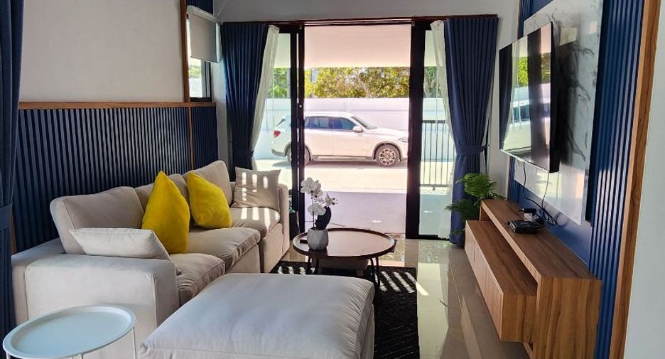 For rent 2 bedrooms villa in Mueang Phuket, Phuket