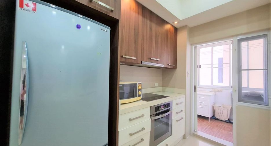 Condo en alquiler de 2 habitaciones en Khlong Toei, Bangkok