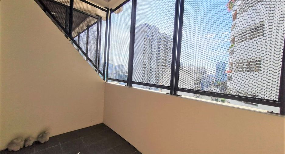 Condo en alquiler de 2 habitaciones en Khlong Toei, Bangkok