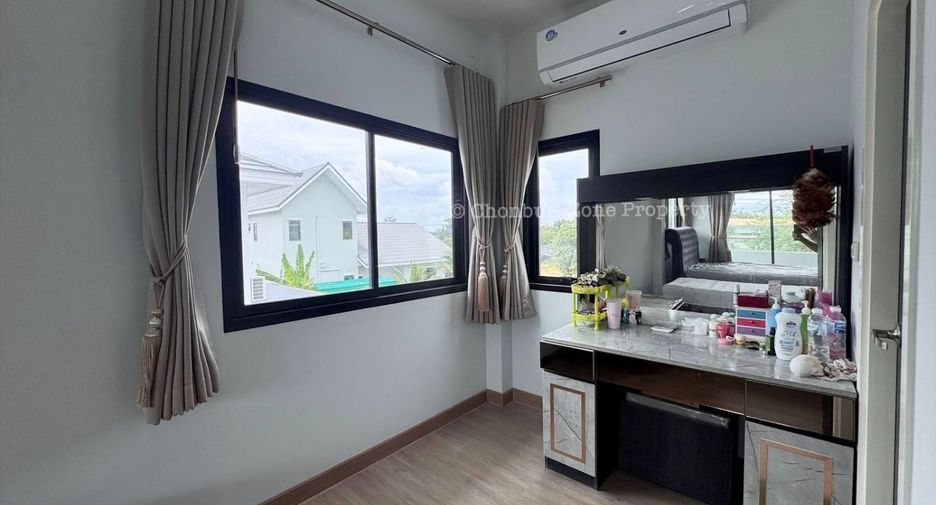 For rent 4 bedrooms house in Si Racha, Chonburi