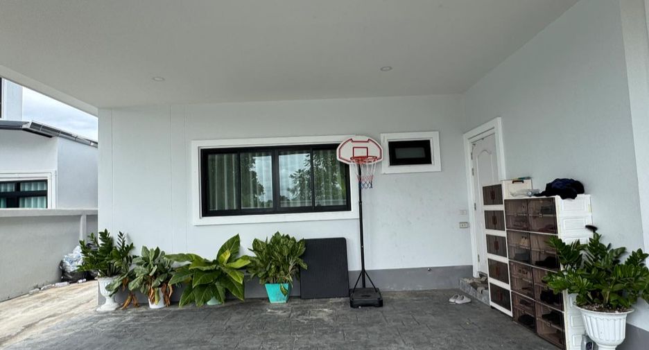 For rent 4 bedrooms house in Si Racha, Chonburi