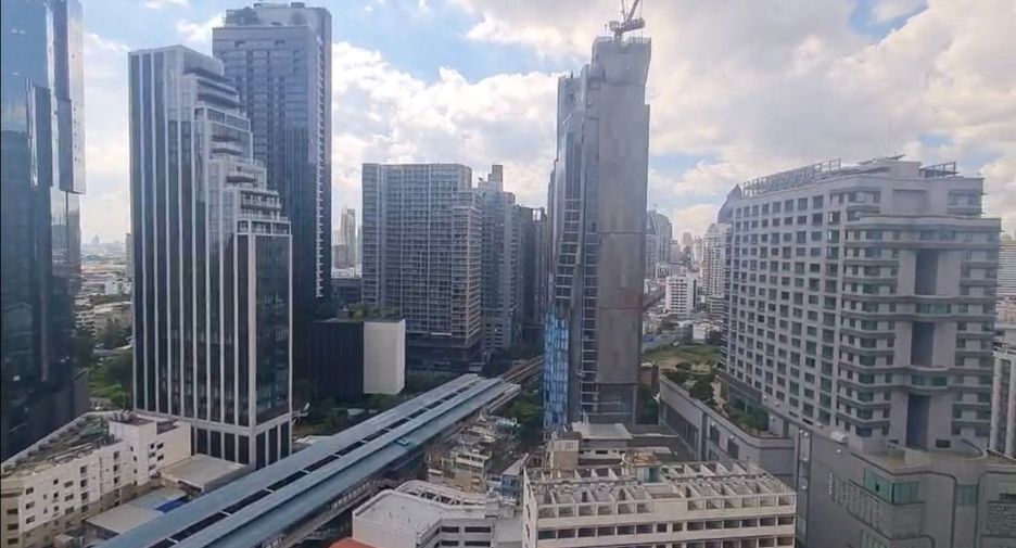 出售 2 卧室 公寓 在 Khlong Toei, 曼谷