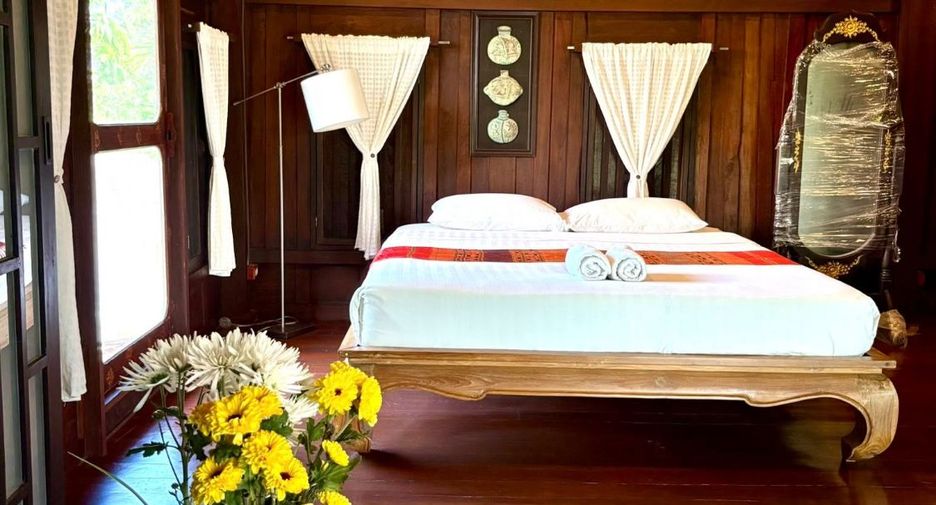 For rent and for sale 4 bedrooms villa in Thalang, Phuket