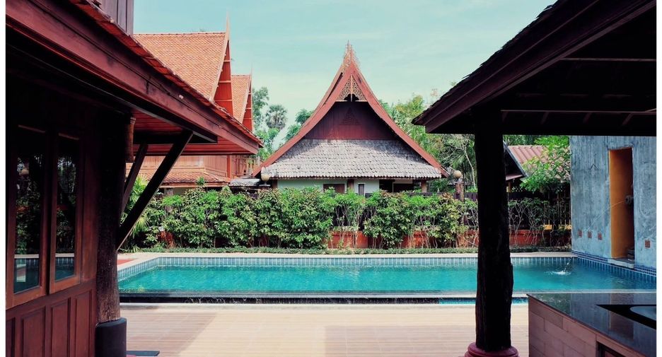 For rent and for sale 4 bedrooms villa in Thalang, Phuket
