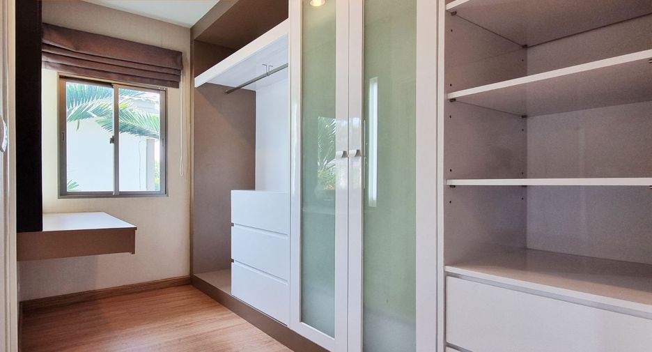 Casa en venta de 3 habitaciones en Suan Luang, Bangkok