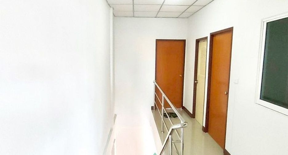 Casa adosada en venta de 3 habitaciones en Nong Khaem, Bangkok