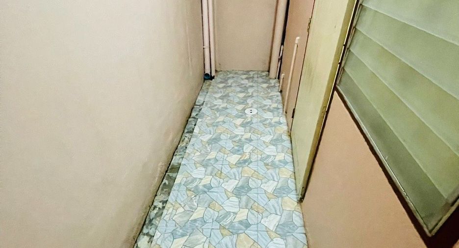 For rent 2 bedrooms townhouse in Si Racha, Chonburi
