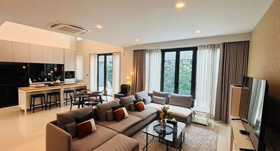 For sale 5 bedrooms condo in Bang Kapi, Bangkok