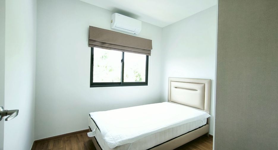 For rent 3 bedrooms townhouse in Bang Phli, Samut Prakan