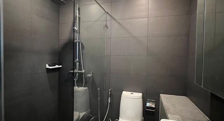 For rent 2 ベッドルーム condo in Pathum Wan, Bangkok