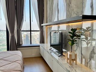 For rent 2 bedrooms condo in Pathum Wan, Bangkok