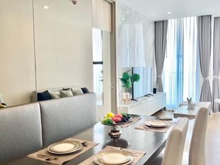 For rent 2 bedrooms condo in Pathum Wan, Bangkok