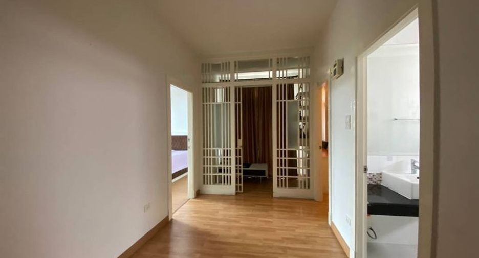 For sale 3 bedrooms house in Si Racha, Chonburi