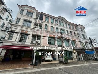 For sale 2 bedrooms townhouse in Wang Thonglang, Bangkok