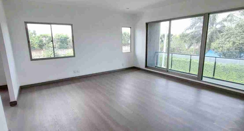 Casa en venta de 4 habitaciones en Prawet, Bangkok