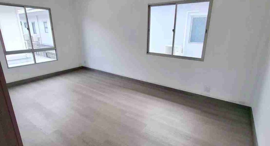Casa en venta de 4 habitaciones en Prawet, Bangkok