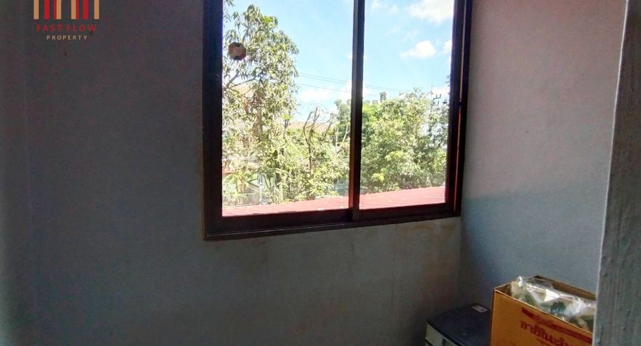 For sale 3 bedrooms house in Khlong Sam Wa, Bangkok