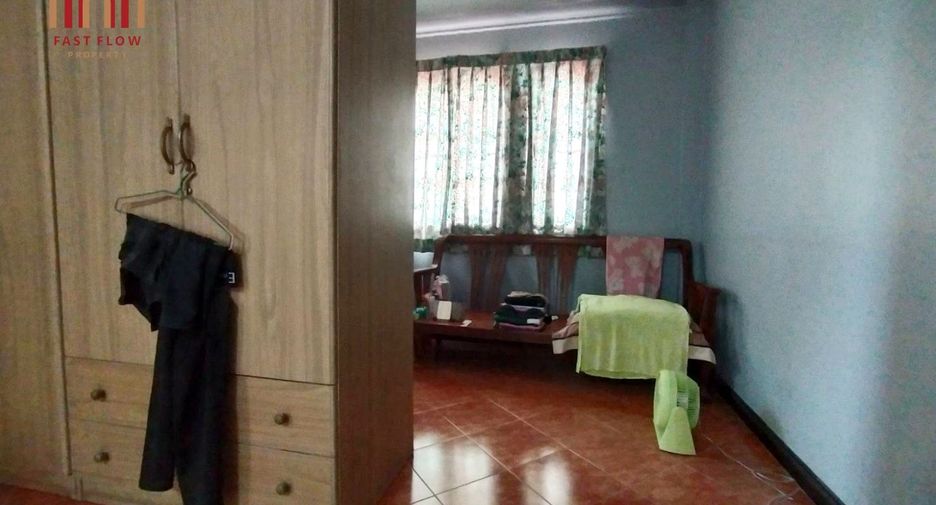 For sale 3 bedrooms house in Khlong Sam Wa, Bangkok