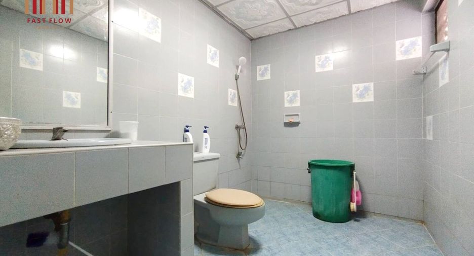 For sale 3 bedrooms house in Khlong Sam Wa, Bangkok
