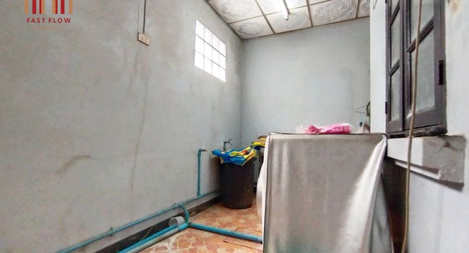 For sale 3 bedrooms house in Khlong Sam Wa, Bangkok